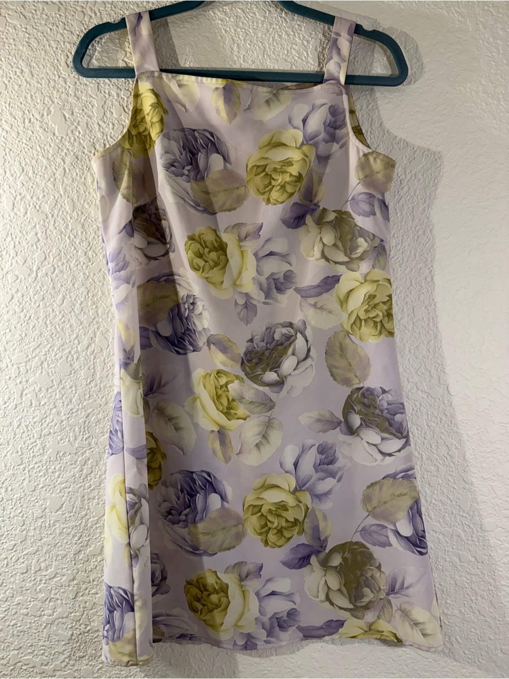 Classic 90s shift/slip-style mini dress featuring a‎ square neckline, Jr Size S